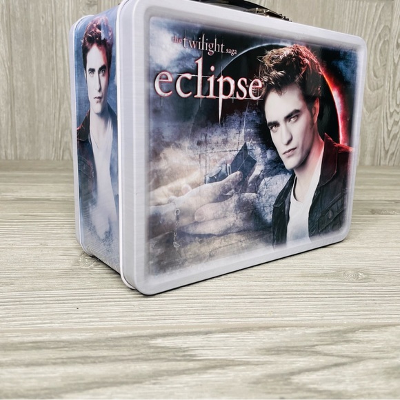 NECA Twilight Lunch Box Twilight Eclipse Movie Memorabilia decoration vampire - Picture 4 of 6